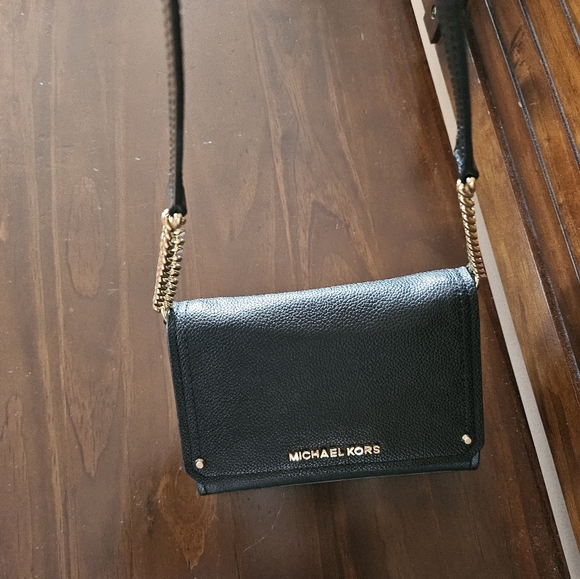 Michael Kors Mini Pebbled Leather Crossbody Bag! EUC! - Picture 8 of 11
